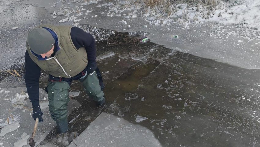 Poduri de gheață formate pe mai multe râuri din Banat, din cauza gerului persistent