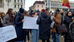 Protest în Piața Operei din Timișoara după crima din Cenei: „Dreptate pentru Mario!”