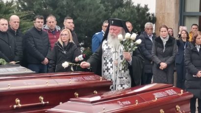 Cei șapte tineri greci morți în accidentul de lângă Lugoj au fost repatriați cu un avion militar