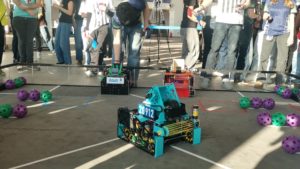Roboții au „decolat” pe Aeroportul din Timișoara. Sute de liceeni la SkyTech Fest