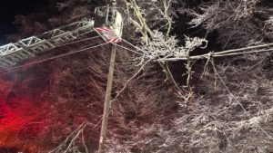 Staţiunea turistică Râuşor nu are curent electric din cauza ninsorilor masive