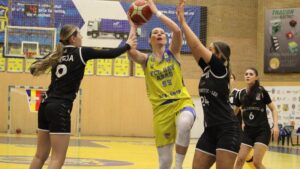 LNBF: Sferturi tranșate clar de FCC UAV Arad și Sepsi