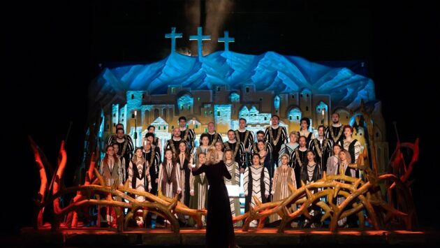 Turneul național ”Săptămâna Patimilor” al Corului Madrigal ajunge la Timișoara și Oradea