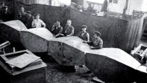 Cum a început povestea Coloanei Infinitului la Petroșani: legătura între Brâncuși și Atelierele Centrale