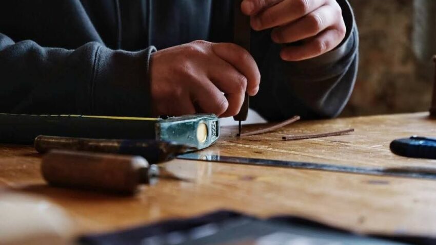 Kenosis renunță la spațiul fostei florării din Piața Victoriei