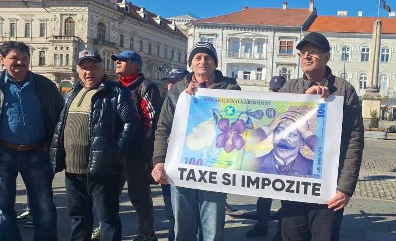 Proteste la Arad faţă de taxele majorate