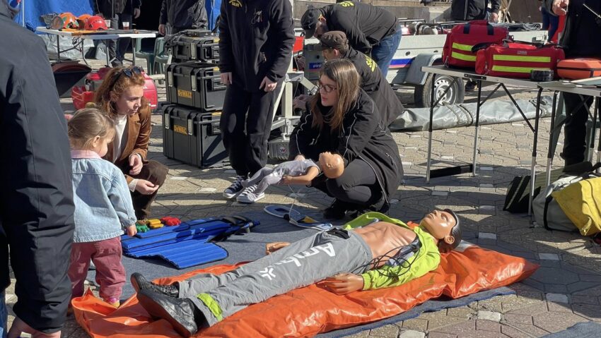 Ziua Protecției Civile, marcată la Timișoara cu demonstrații de prim-ajutor