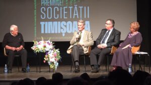 Laureați în dialog: Neculai-Constantin Munteanu, Christian Mititelu, Dan Perjovschi și „Inițiativa Timișoara”, pe scena Premiilor Societății Timișoara 2025 | VIDEO