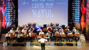 Spectacol cu Ansamblul “Timișul” de Floriile catolice, la Timișoara