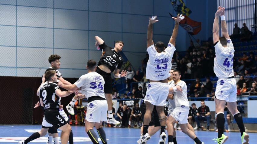 SCM Politehnica se întoarce învinsă din Maramureș