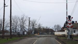 Trafic restricționat pe DN 59B, în Timiș, pentru lucrări la trecerea la nivel cu calea ferată