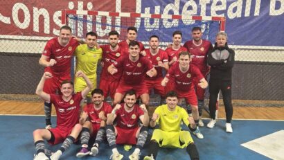 West Deva ”defilează” în play-out