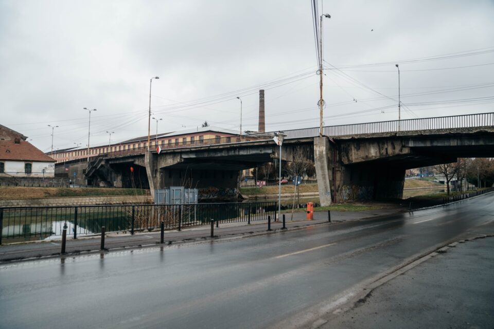 Trafic deviat de pe Podul Iuliu Maniu: șoferii se tem de ambuteiaje în timpul lucrărilor