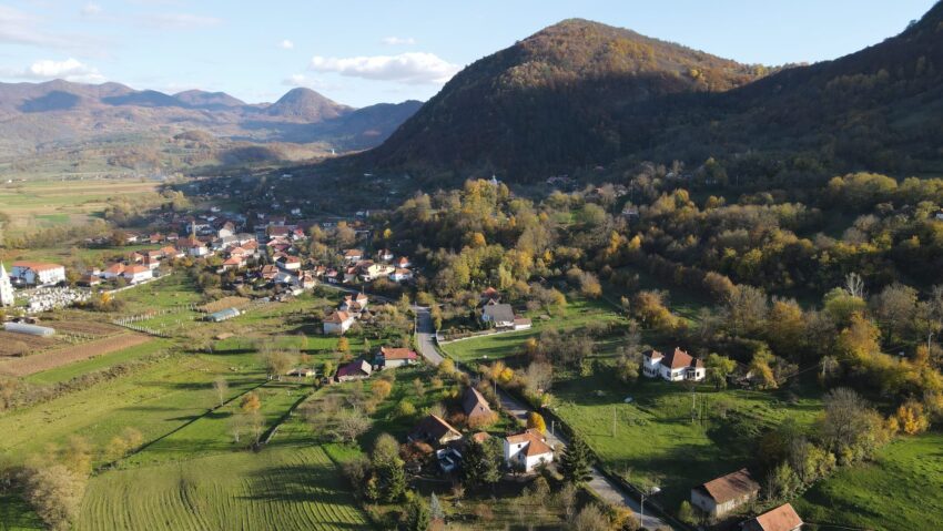 Tradiții în a doua zi de Paște în Țara Zarandului