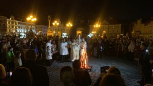 Sărbătoarea Paștelui, trăită de credincioșii de rit apusean