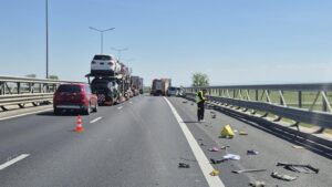 Patru răniți într-un accident pe autostrada A1, în zona localității Belinț