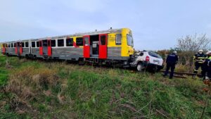 Accident feroviar în Peciu Nou: un șofer a murit după impactul cu trenul