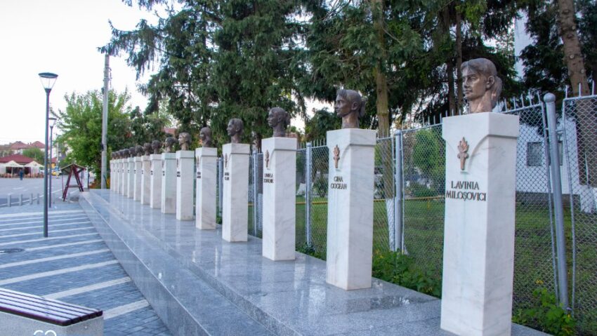 Deva extinde Aleea Gimnastelor: busturi pentru Cătălina Ponor, Sandra Izbașa și Nicolae Forminte