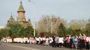 Pelerinaj de Florii la Timișoara: două trasee spre Catedrala Mitropolitană