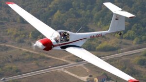 55 de ani de aviatie brasoveana