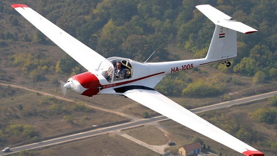 Expoziția „55 de ani de aviație brașoveană” la Complexul Muzeal Arad