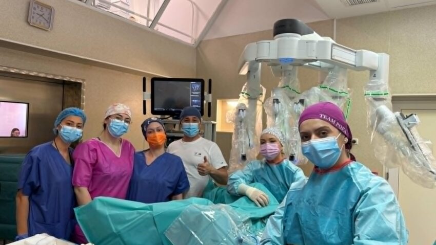 Premieră la Spitalul Județean din Timișoara: operație robotică realizată la Secția de Obstetrică-Ginecologie