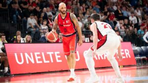 CSM Oradea câștigă la București și e la o victorie de finală