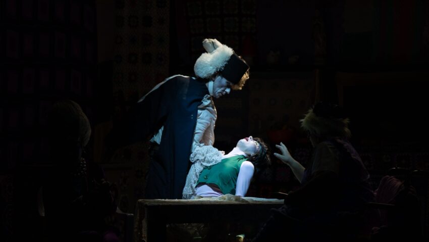 „Șefele”, din nou pe scena Teatrului German din Timișoara într-o reprezentație specială