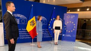 Corespondență de la Strasbourg | Parlamentul European a acordat pentru prima dată Ordinul European de Merit