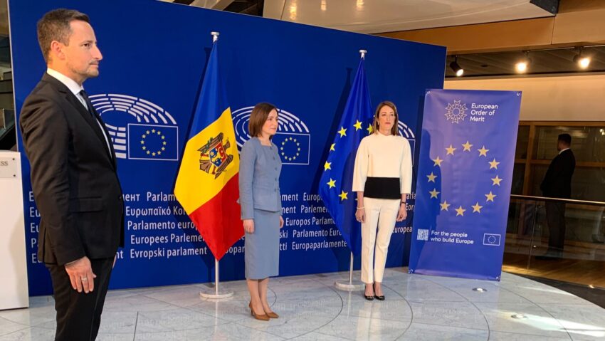 Corespondență de la Strasbourg | Parlamentul European a acordat pentru prima dată Ordinul European de Merit