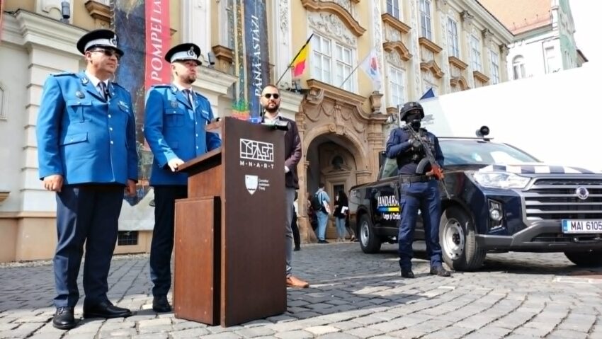 Expoziția „Fragilitatea Eternului”, la final. Exponatele au părăsit Timișoara sub escorta jandarmilor