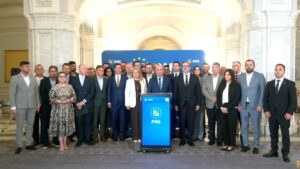 PNL a decis ca grupurile parlamentare să nu susţină Guvernul Veştea și în cere premierului desemnat să își depună mandatul