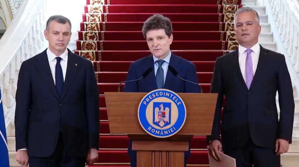 Eugen Tomac şi-a depus mandatul. Președintele Nicușor Dan l-a desemnat prim-ministru pe Adrian Veştea
