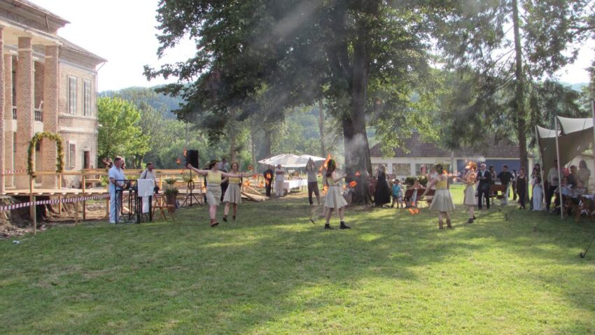 Emisiunea ”Dimineţile satului” a fost de Sânziene la Salbek
