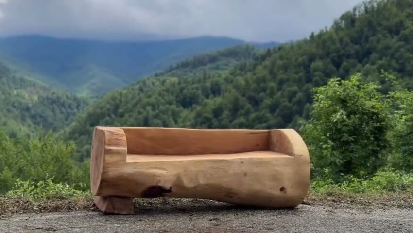 Mobilier urban din lemn sculptat și puncte de popas pentru turiști în Țara Făgetului