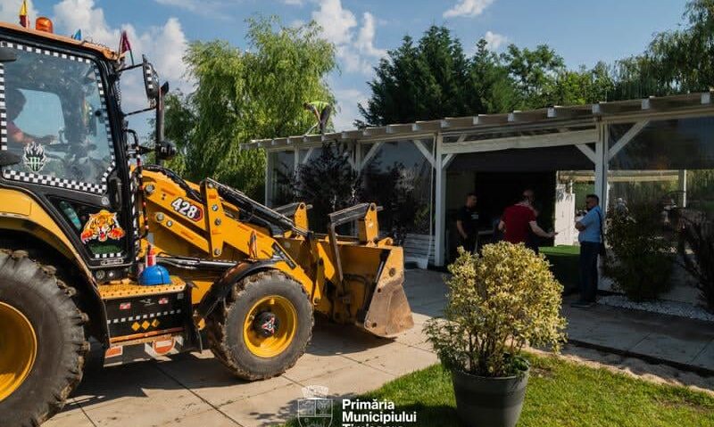 Primăria Timișoara anunță desființarea de construcții ilegale pe strada Lacului. Proprietarul acuză un abuz