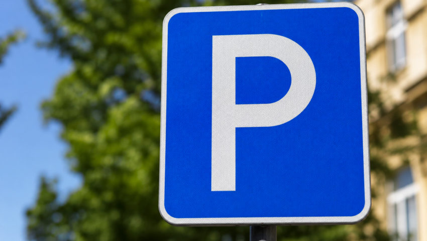 Parcare gratuită nouă în zona Parcului Reconcilierii din Arad