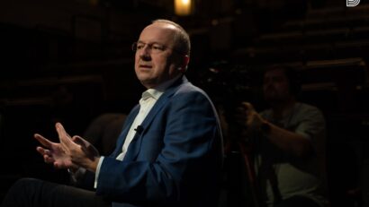 Managerul Teatrului German de Stat Timișoara, Lucian Vărșăndan, se retrage din funcție de la 1 septembrie