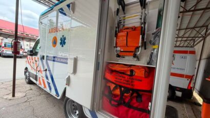 27 de ambulanțe noi au intrat în dotarea Serviciului de Ambulanță Timiș