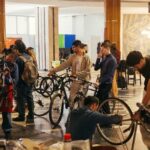 „Povești de vară” pe două roți: Bike Kitchen îi învață pe timișoreni să își repare singuri bicicletele