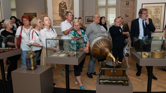 Noua Expoziție de Istorie a Aradului și-a deschis porțile la Complexul Muzeal Arad