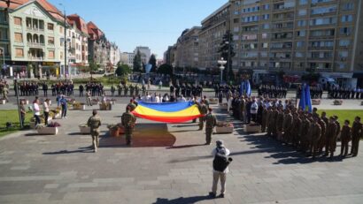 Mesaj pentru tineri de Ziua Drapelului la Timișoara: „Nu lăsați drapelul să devină un simplu decor”