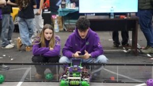 Doi campioni mondiali vor studia la noua Facultate de Robotică și Inteligență Artificială din Timișoara