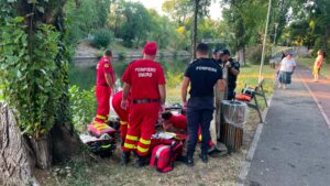 Un bărbat a căzut în Canalul Bega. Salvatorii au intervenit cu bărci și scafandri