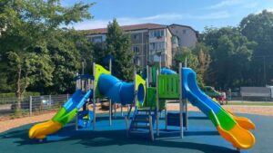 Loc de joacă din Timișoara, modernizat. Primăria promite lucrări și în alte cartiere