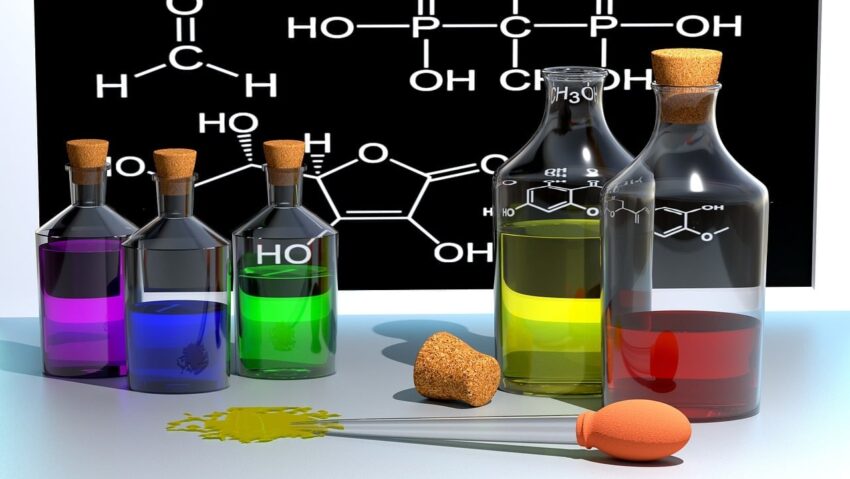 Tabără academică de chimie la Timișoara pentru elevii pasionați de știință