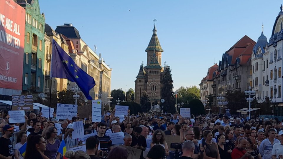 Protest în centrul Timișoarei după decizia CCR privind „amendamentul Fritz” din Legea ANI