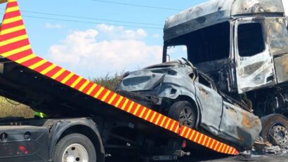 Accident grav pe DN58, la Berzovia