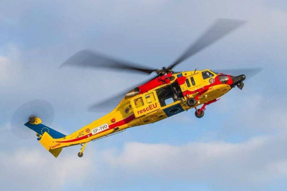 România trimite sprijin în Serbia pentru incendiile de pădure. Elicopterul Black Hawk rescEU, pregătit pentru intervenție