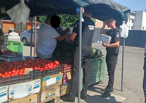 Falși producători scoși din piețele din Timișoara de Poliția Locală